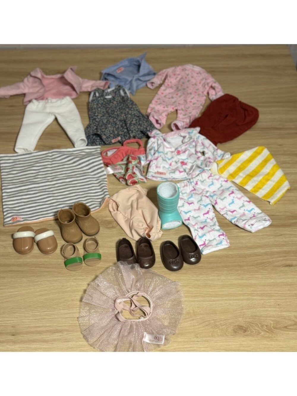 LOT OF OG OUR GENERATION BATTAT DOLL CLOTHES, SHOES, Cast Boots, Blankets, Tutu